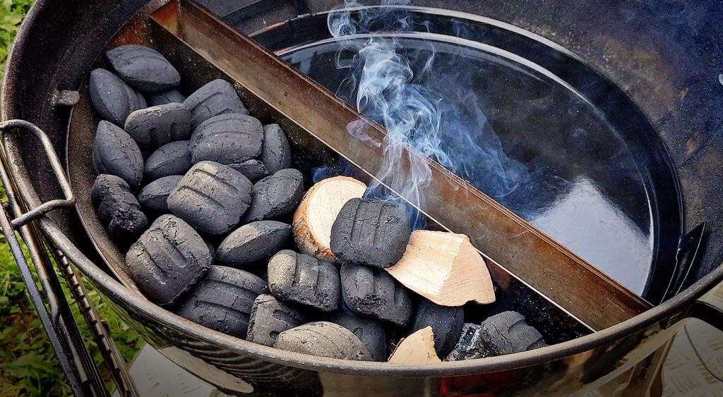 брикеты и бруски для копчения в корзине снс