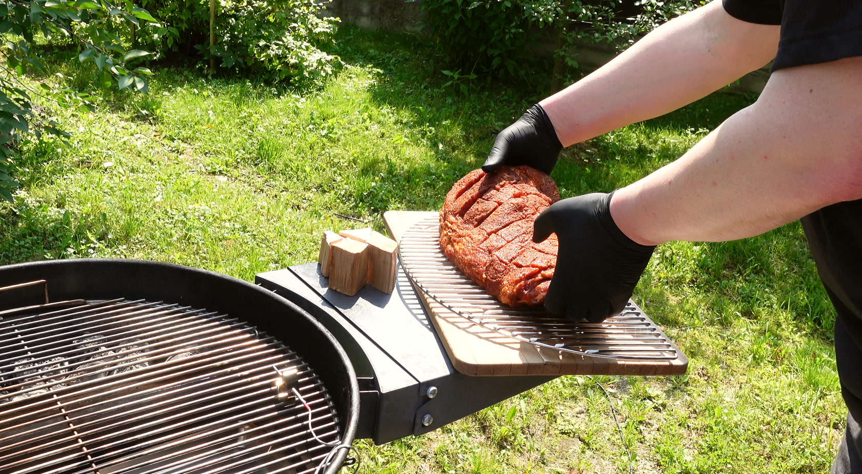 Обзор угольного гриля SnS Kettle Обзор угольного гриля SnS Kettle